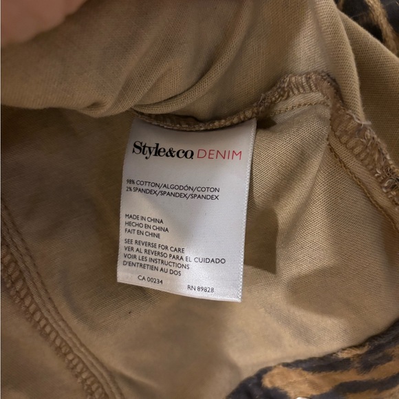 Style & Co. Animal Print Denim Jacket Medium - Picture 7 of 8